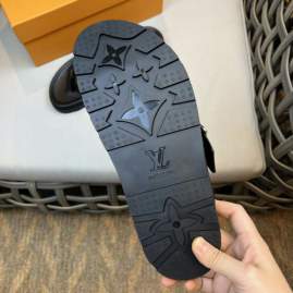 Picture of Louis Vuitton Slippers _SKULVsz38-45mnf01191441